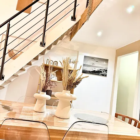 Spacious Loft, Duplex, Old Town, 3 Bedrooms - Easy Check-in * Nizza